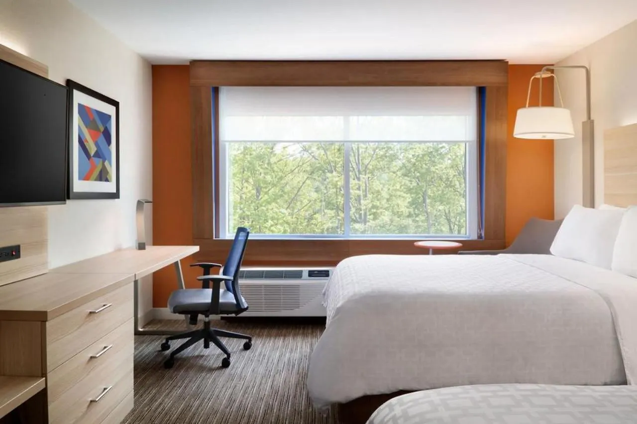 Holiday Inn Express & Suites Woodside Laguardia Airport نيو يورك فندق