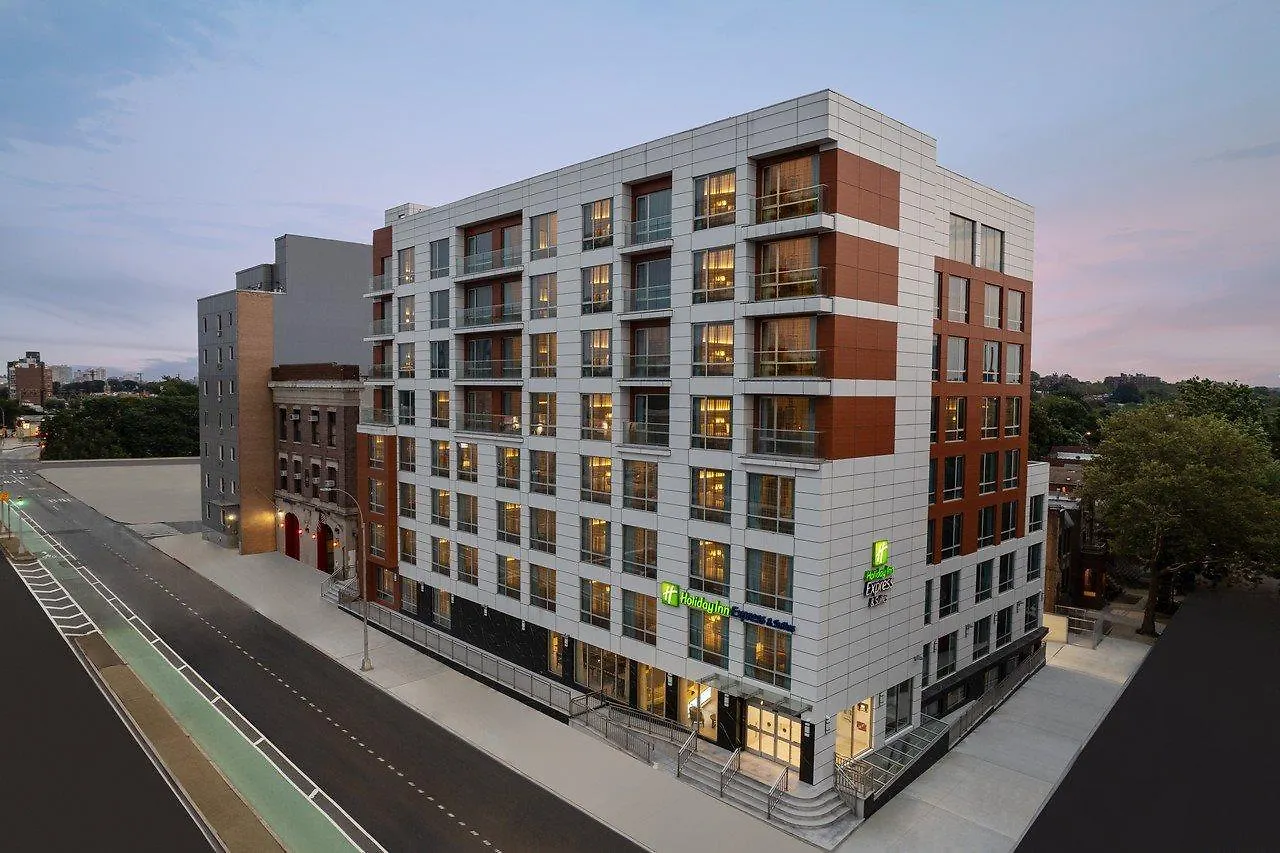 Hotel Holiday Inn Express & Suites Woodside Laguardia Airport New York