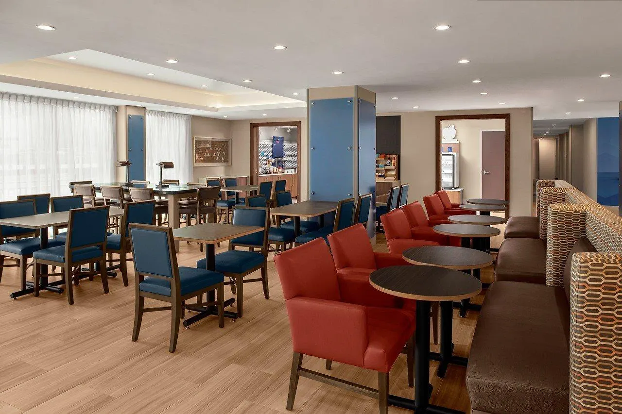 Holiday Inn Express & Suites Woodside Laguardia Airport New York Stati Uniti