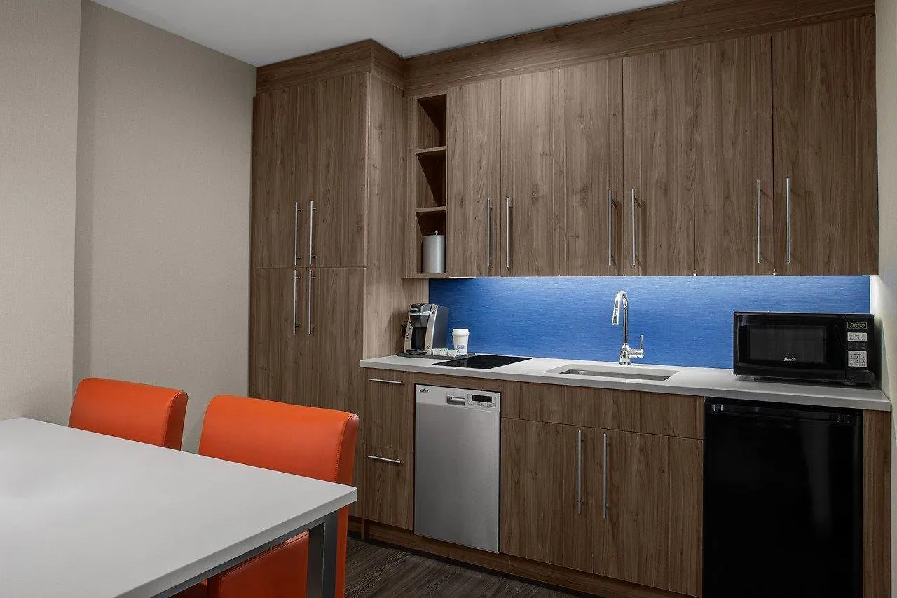 Holiday Inn Express & Suites Woodside Laguardia Airport New York 3*,  ABD